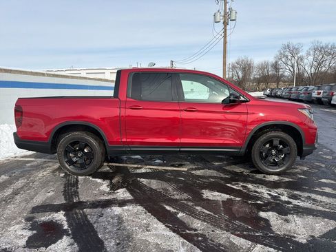 Certified 2025 Honda Ridgeline Black Edition image 6