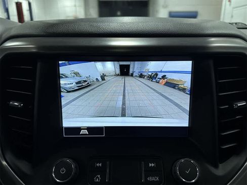 Used 2022 GMC Acadia AT4 w/ Preferred Package image 27