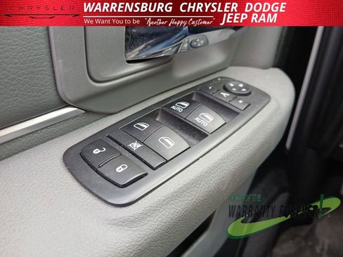 Used 2019 RAM 1500 Classic SLT w/ Luxury Group image 26