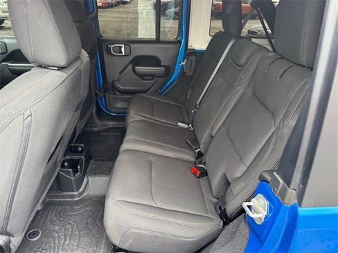 Used 2023 Jeep Wrangler Sport S image 10