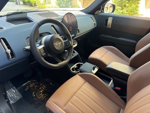 Certified 2025 MINI Cooper Countryman S AWD/4WD image 11
