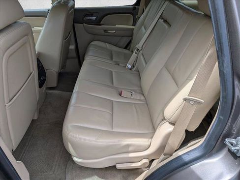 Used 2013 Chevrolet Tahoe LT w/ Luxury Package AWD/4WD image 20
