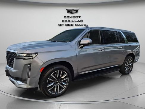 Used 2021 Cadillac Escalade ESV Luxury image 3