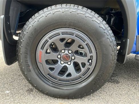 New 2025 Nissan Frontier PRO-4X image 17