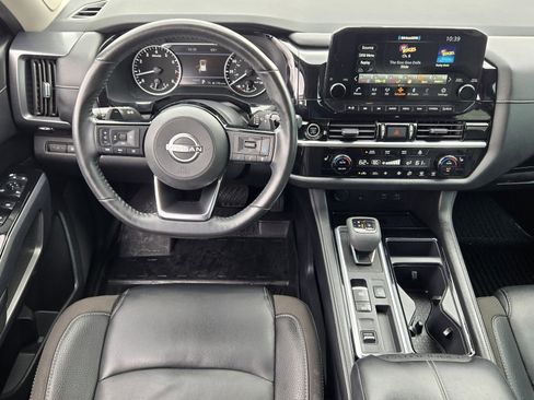 Used 2023 Nissan Pathfinder SL w/ SL Premium Package image 24