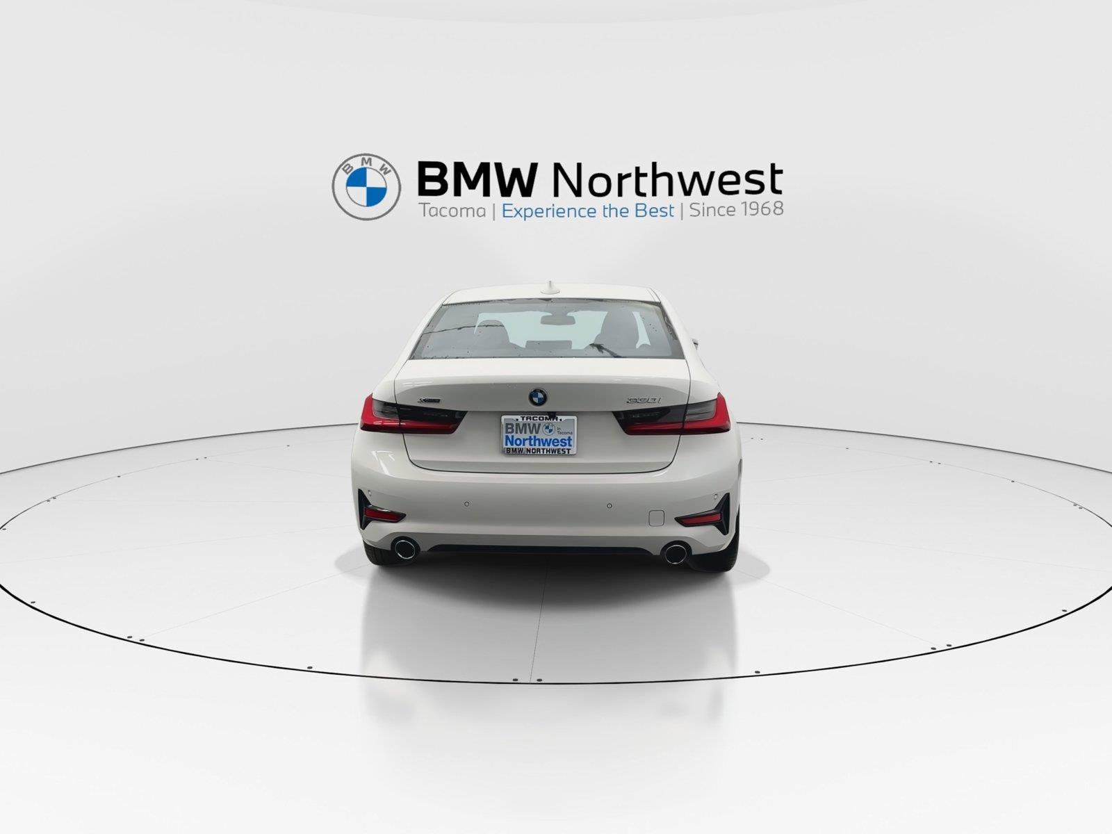 Used 2021 BMW 330i xDrive Sedan w/ Premium Package AWD/4WD image 2