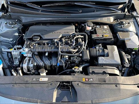 New 2026 Hyundai Elantra Limited image 10