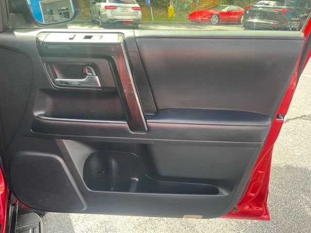 Used 2023 Toyota 4Runner TRD Off-Road Premium AWD/4WD image 25