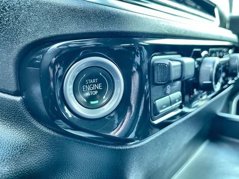 Used 2023 Chevrolet Silverado 1500 RST image 17