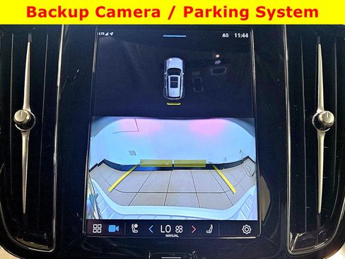 Used 2023 Volvo V60 B5 Cross Country Plus w/ Climate Package image 19