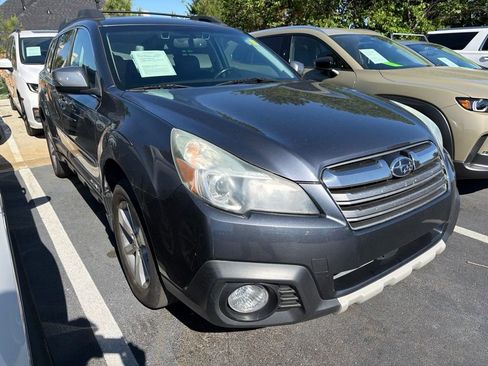 Used 2014 Subaru Outback 3.6R Limited AWD/4WD image 2