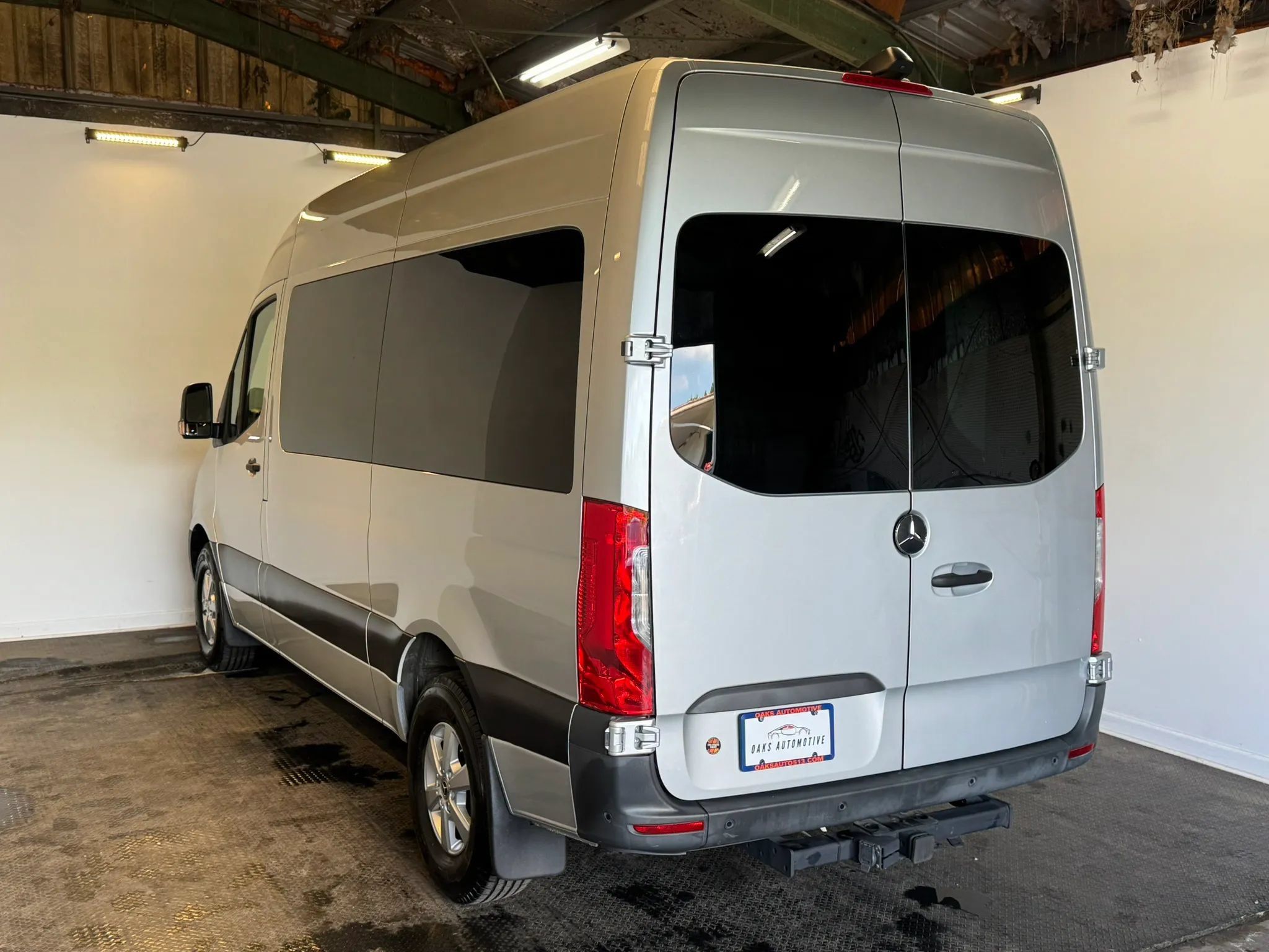 Used 2021 Mercedes-Benz Sprinter 2500 image 4