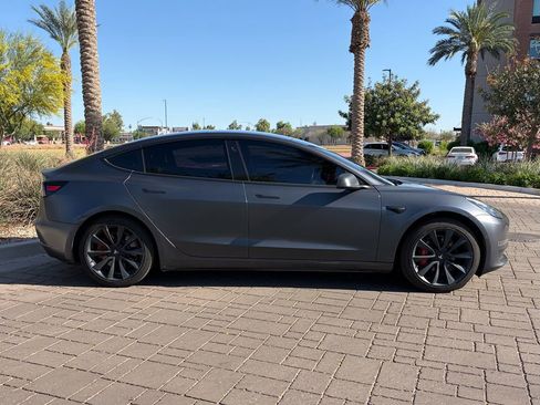 Used 2018 Tesla Model 3 Long Range image 2
