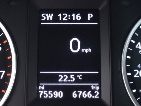 Used 2014 Volkswagen Tiguan R-Line AWD/4WD image 14