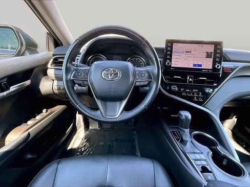 Used 2023 Toyota Camry SE w/ Audio Upgrade Package FWD image 5