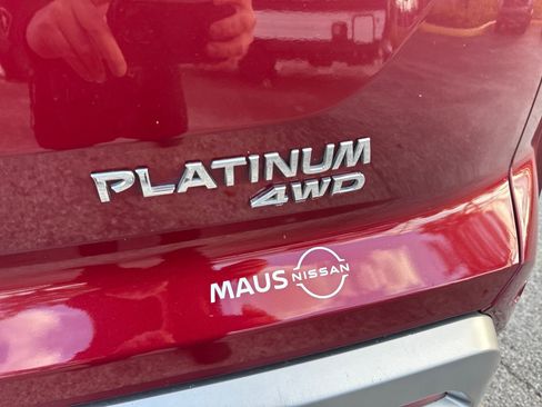 Used 2022 Nissan Pathfinder Platinum w/ Cargo Package image 7