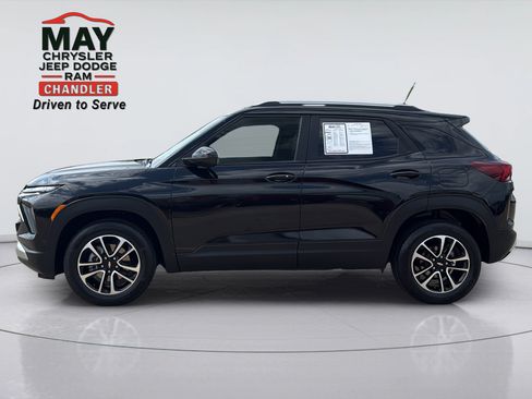 Used 2025 Chevrolet TrailBlazer LT AWD/4WD image 4