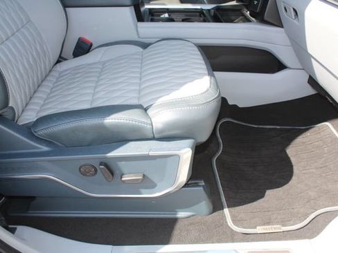 Used 2024 Ford F250 Limited AWD/4WD image 19