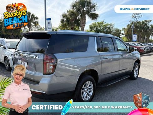 Used 2024 Chevrolet Suburban LT RWD image 7