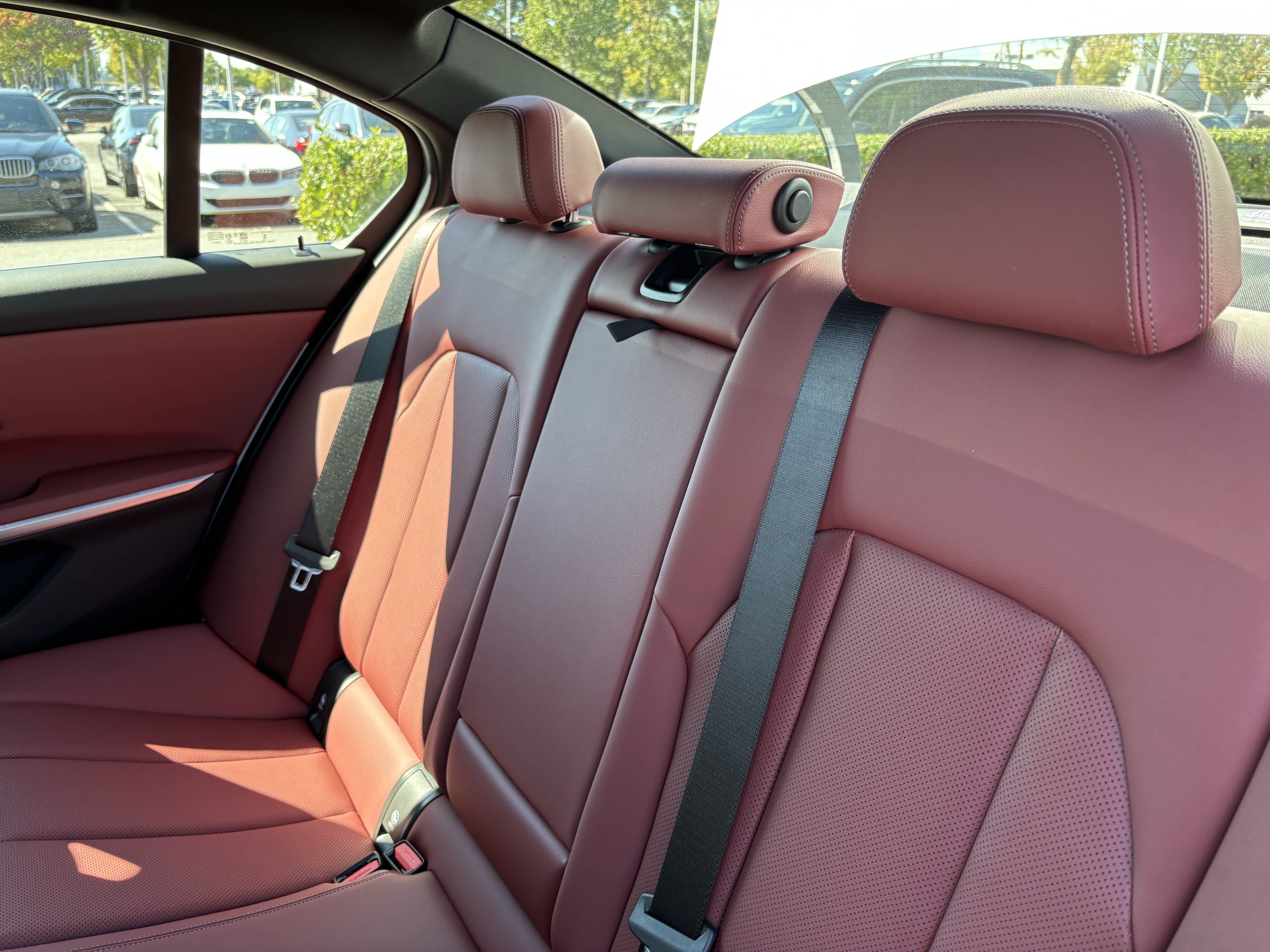 Certified 2025 BMW 330i Sedan RWD image 33