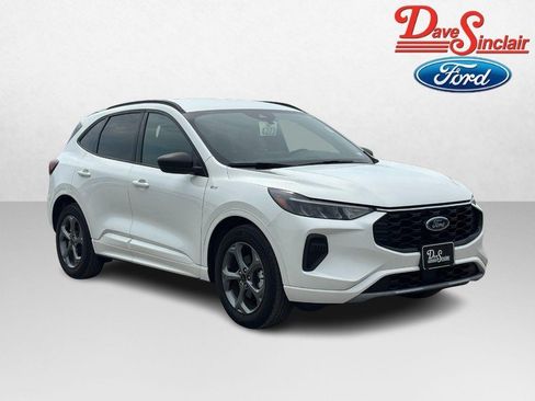 Used 2024 Ford Escape ST-Line w/ Tech Pack #1 FWD image 4