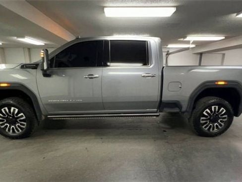 Certified 2025 GMC Sierra 2500 Denali Ultimate image 5