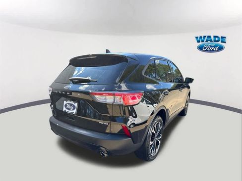 Certified 2021 Ford Escape SE w/ SE Sport Appearance Package image 5