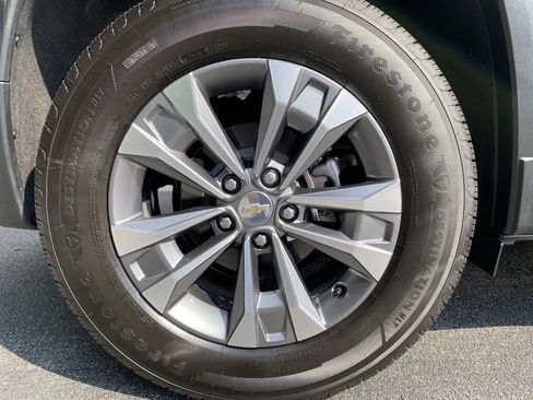 Used 2026 Chevrolet Equinox LT FWD image 41