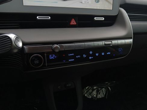 Used 2024 Hyundai Ioniq 5 SE image 21