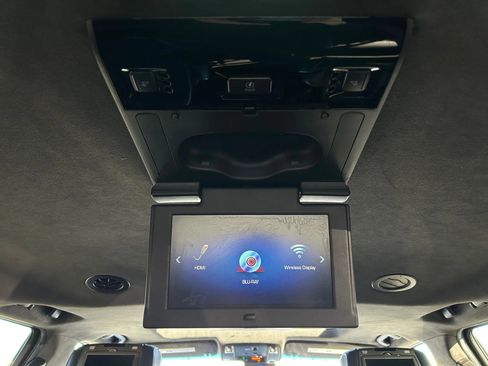 Used 2019 Cadillac Escalade ESV Platinum image 49