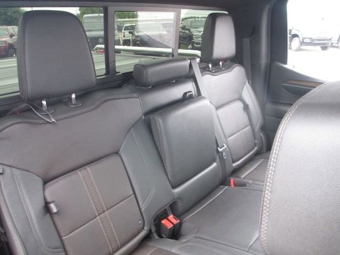 Used 2024 Chevrolet Silverado 1500 High Country w/ High Country Premium Package AWD/4WD image 26