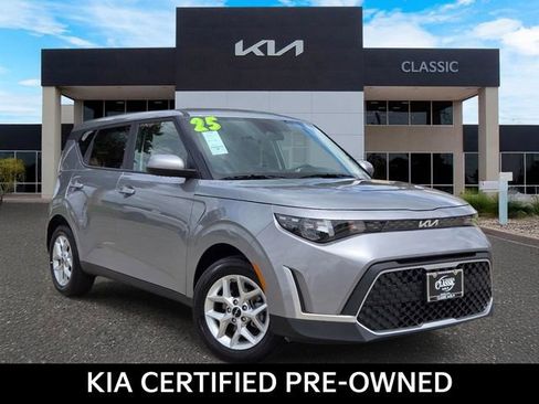 Certified 2025 Kia Soul LX FWD image 1