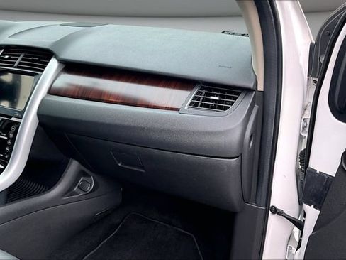 Used 2011 Ford Edge Limited FWD image 25