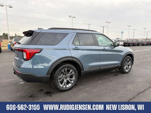 New 2026 Ford Explorer Active w/ Active Comfort Package AWD/4WD image 5