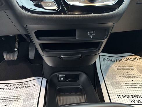 New 2026 Chrysler Pacifica Select image 17
