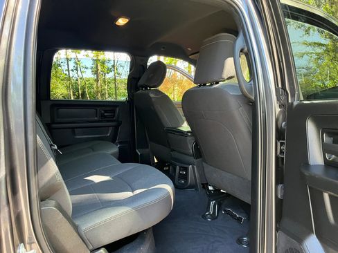 Used 2024 RAM 3500 Tradesman w/ Chrome Appearance Group image 16