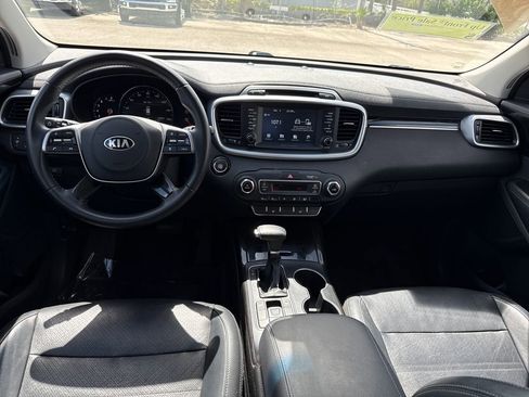 Used 2019 Kia Sorento EX image 6