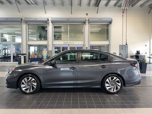 Used 2024 Subaru Legacy Limited image 2