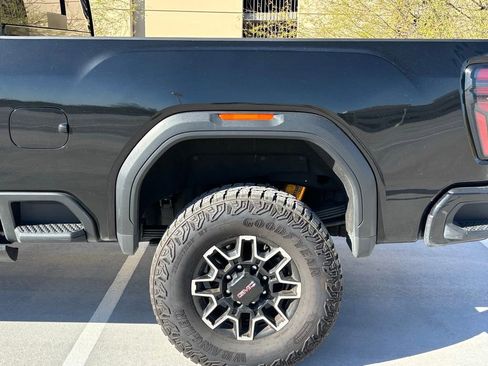 Used 2026 GMC Sierra 2500 AT4X image 5