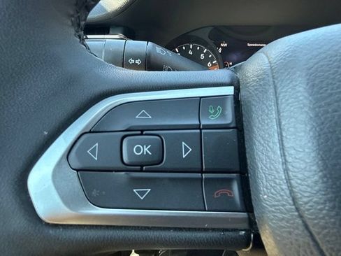 Used 2025 Jeep Compass Limited AWD/4WD image 23
