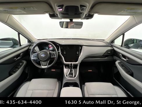 Used 2025 Subaru Outback Premium image 9