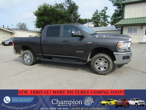 Used 2021 RAM 2500 Tradesman w/ Chrome Appearance Group AWD/4WD image 3