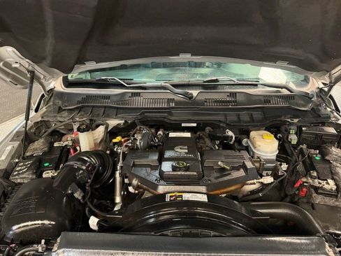 Used 2018 RAM 2500 Laramie AWD/4WD image 16