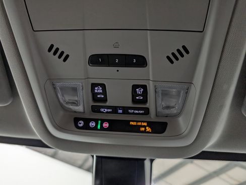 Used 2023 GMC Acadia AT4 w/ Technology Package image 27