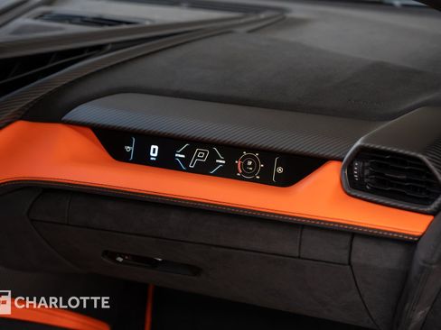 Used 2024 Lamborghini Revuelto AWD/4WD image 33