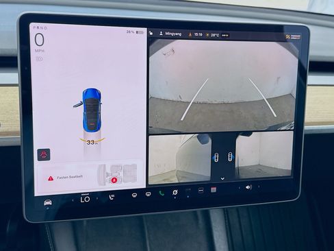 Used 2022 Tesla Model Y Long Range AWD/4WD image 10