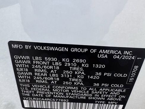 Used 2024 Volkswagen Atlas SE image 47