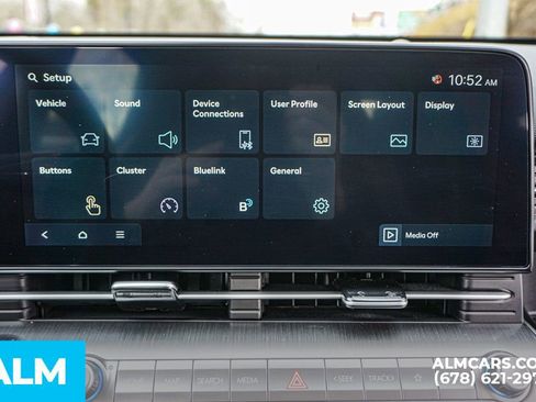 Used 2025 Hyundai Kona SE image 35