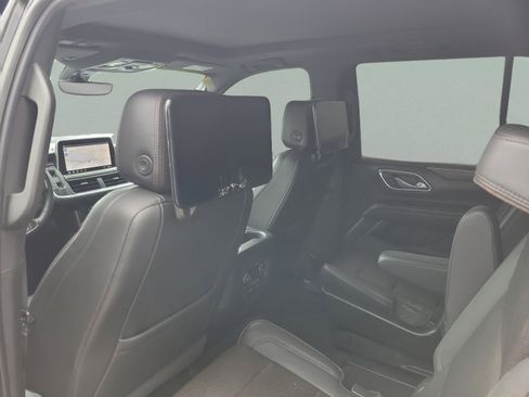Used 2021 Chevrolet Tahoe High Country w/ Premium Package AWD/4WD image 17