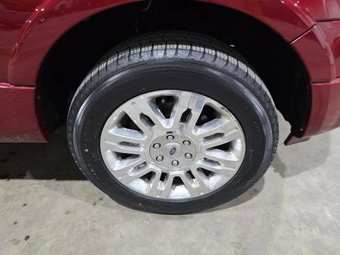 Used 2014 Ford Expedition EL Limited w/ Equipment Group 301A AWD/4WD image 21